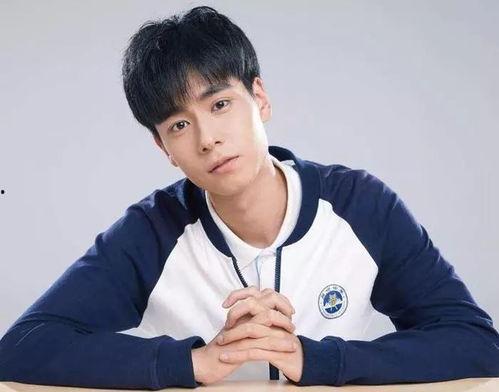 吃瓜娱乐圈李现和胡一天,娱乐圈的瓜田新秀