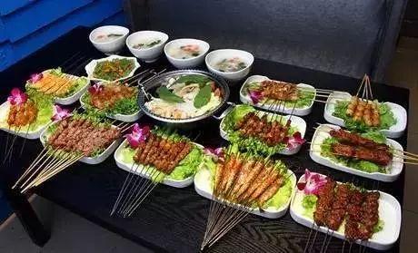 娱乐吃瓜酱烧烤店,舌尖上的娱乐盛宴