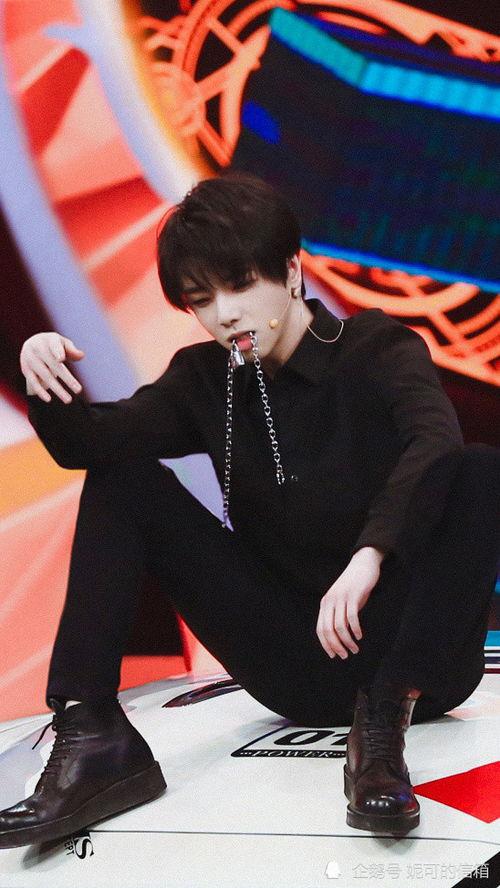 张一山娱乐圈吃瓜,揭秘明星背后的“吃瓜”故事